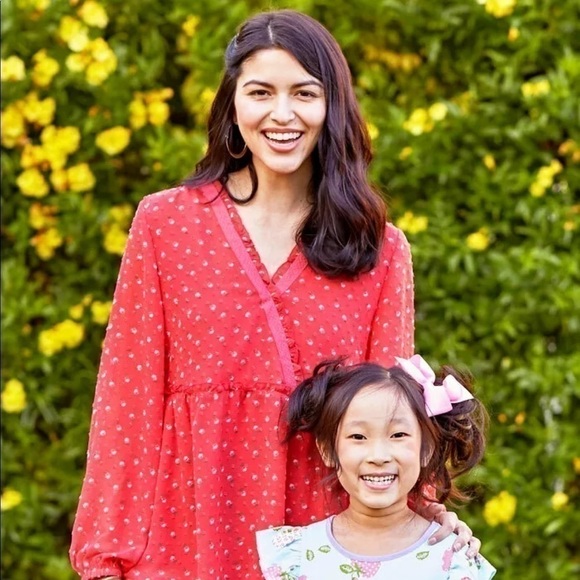 Matilda Jane Tops - Matilda Jane Red Floral V Neck Size Small